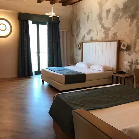 Ca Uberti Boutique, Mantegnahotels 4* Mantua